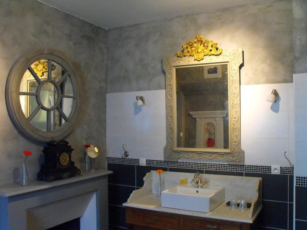 Chateau De Montbrault Fleurigné Екстериор снимка