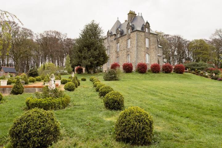 Chateau De Montbrault Fleurigné Екстериор снимка
