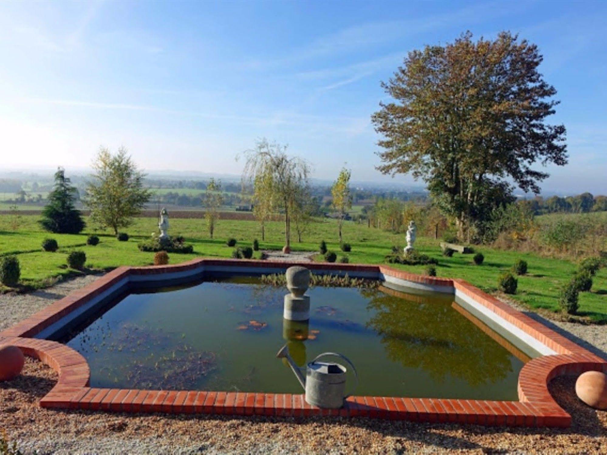 Chateau De Montbrault Fleurigné Екстериор снимка